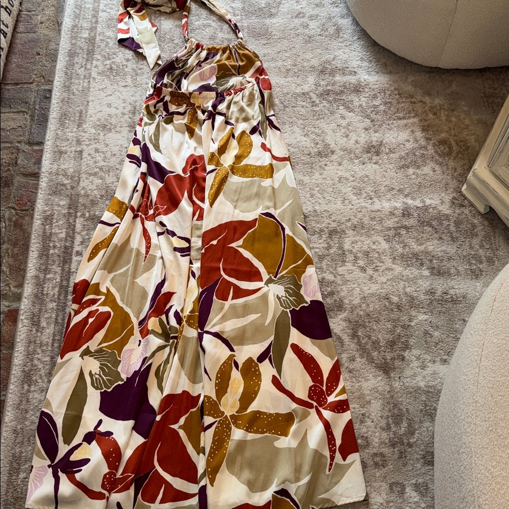 ⭐️Banana Republic Trapeze Halter Maxi⭐️ - Picture 7 of 10